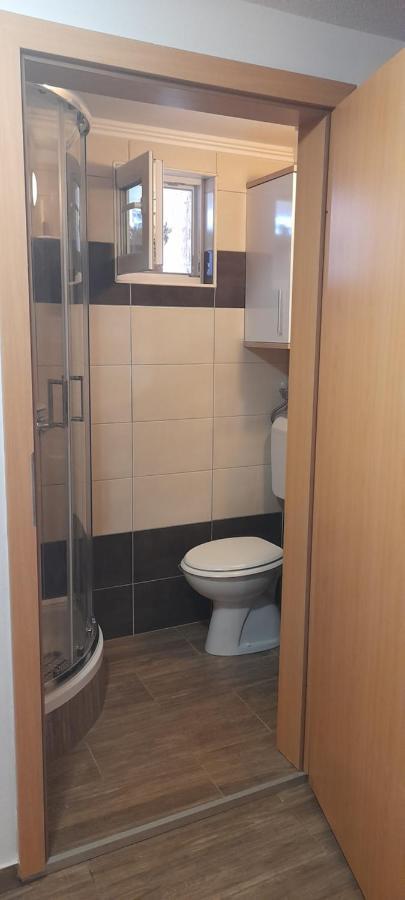 Studio apartman Dezire Buje Exterior foto